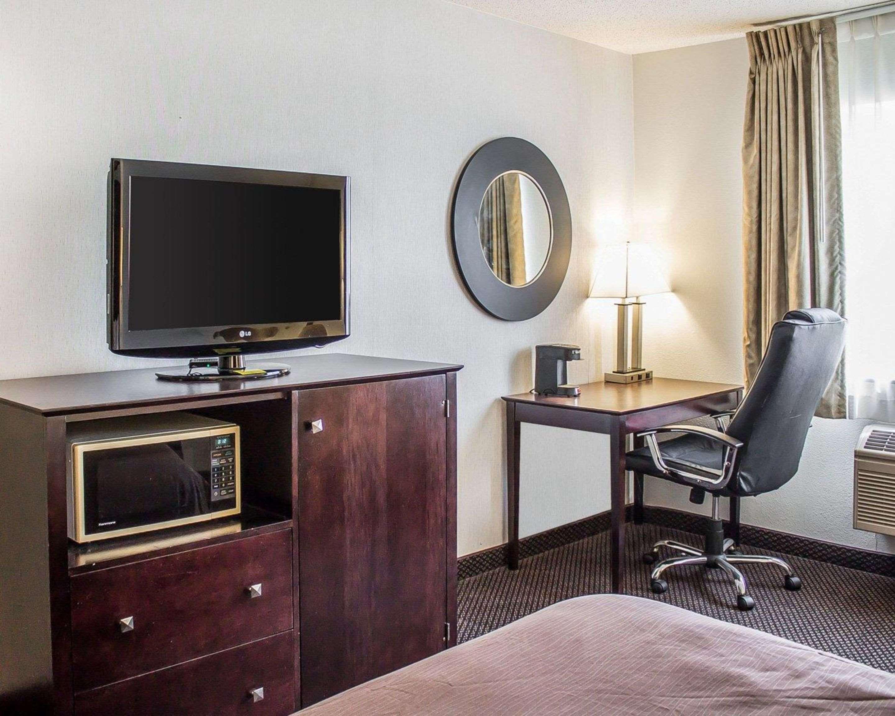 Quality Inn & Suites Sturgeon Bay Zewnętrze zdjęcie